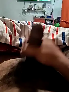 Gerardo31017 online show from November 2025 02:50:01 PM