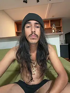 Snapshot of jrrichforever chatting on December 2025 05:20:01 PM jrrichforever online show from December 2025 05:20:01 PM