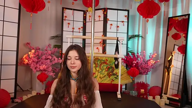 KittyCaitlin online show from February 2025 08:24:01 PM