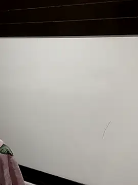 NeydeHotWife online show from April 2026 12:04:01 AM