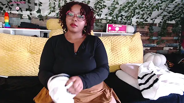 Snapshot of -khayaparker chatting on January 2025 04:27:01 PM -khayaparker online show from January 2025 04:27:01 PM