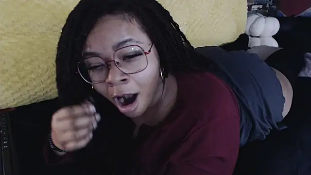 Snapshot of -khayaparker chatting on February 2025 01:37:02 PM -khayaparker online show from February 2025 01:37:02 PM