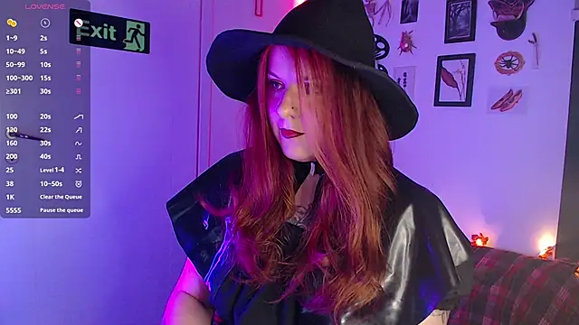 Snapshot of auroralatexprincess chatting on October 2025 08:09:02 PM auroralatexprincess online show from October 2025 08:09:02 PM