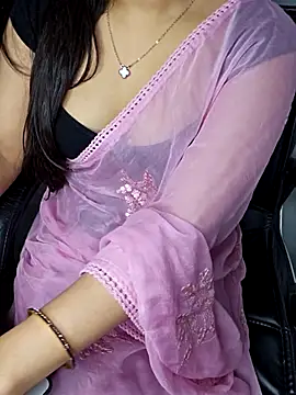 Snapshot of aliyaah_singh chatting on May 2026 06:16:02 PM aliyaah singh online show from May 2026 06:16:02 PM