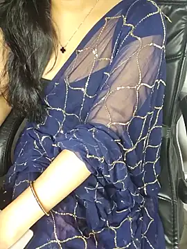 Snapshot of aliyaah_singh chatting on June 2026 06:10:01 PM aliyaah singh online show from June 2026 06:10:01 PM