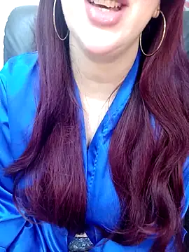 Snapshot of Queen_sousou chatting on February 2025 10:04:02 PM Queen sousou online show from February 2025 10:04:02 PM