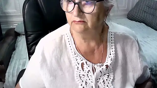 LolkaAlyss online show from July 2026 10:14:02 PM
