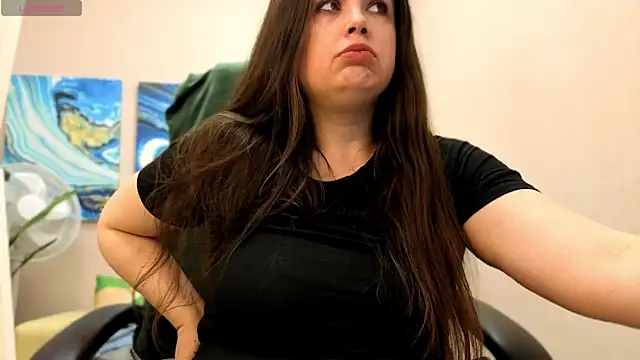 Snapshot of BattyMoll chatting on December 2025 08:50:02 PM BattyMoll online show from December 2025 08:50:02 PM