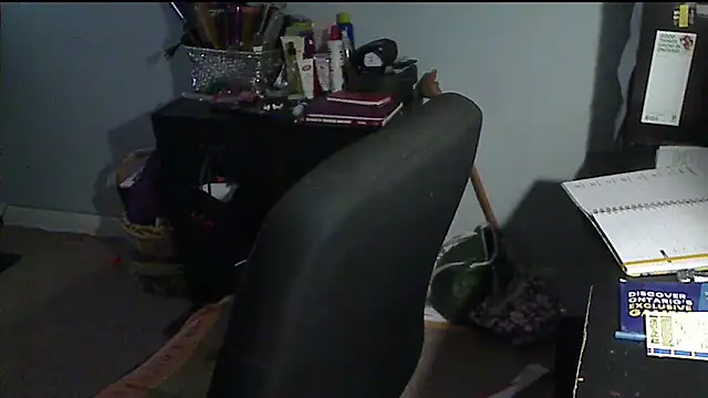 Snapshot of XTRAHORNYONE chatting on November 2025 05:01:02 AM XTRAHORNYONE online show from November 2025 05:01:02 AM