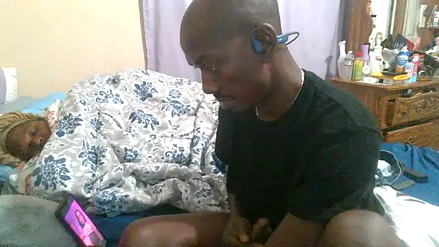 Snapshot of RinsingWood84 chatting on April 2026 09:35:02 AM RinsingWood84 online show from April 2026 09:35:02 AM