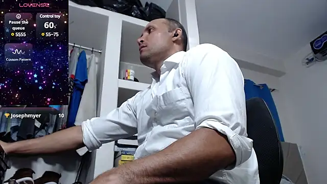 Snapshot of lewislamxxx_hot chatting on March 2025 12:10:01 AM lewislamxxx hot online show from March 2025 12:10:01 AM