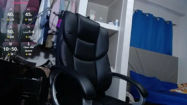 Snapshot of lewislamxxx_hot chatting on September 2025 09:49:02 PM lewislamxxx hot online show from September 2025 09:49:02 PM