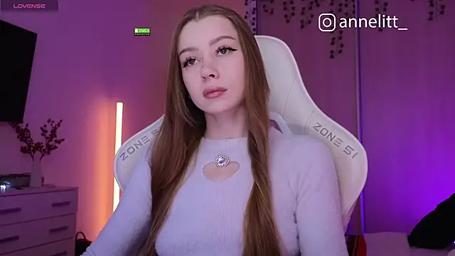 Annelitt online show from December 2025 08:17:01 PM