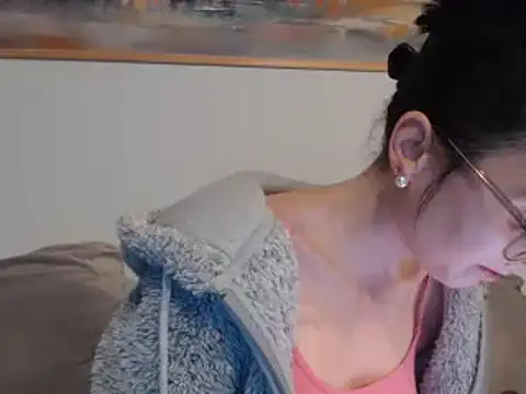 cleophee online show from February 2025 06:51:01 AM