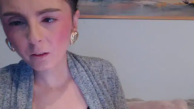 cleophee online show from December 2025 07:03:02 AM