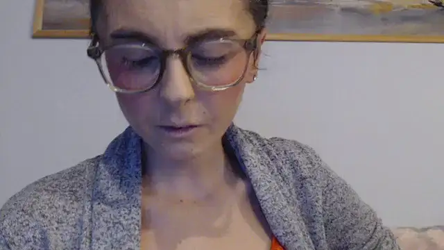 Snapshot of cleophee chatting on December 2025 06:53:02 AM cleophee online show from December 2025 06:53:02 AM