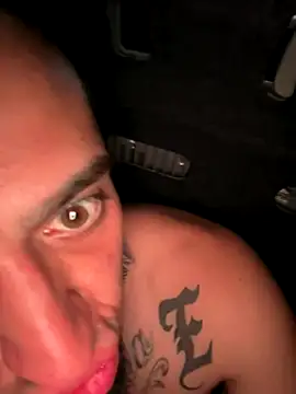 Snapshot of Exclusivenutxxx chatting on November 2025 05:04:01 PM Exclusivenutxxx online show from November 2025 05:04:01 PM