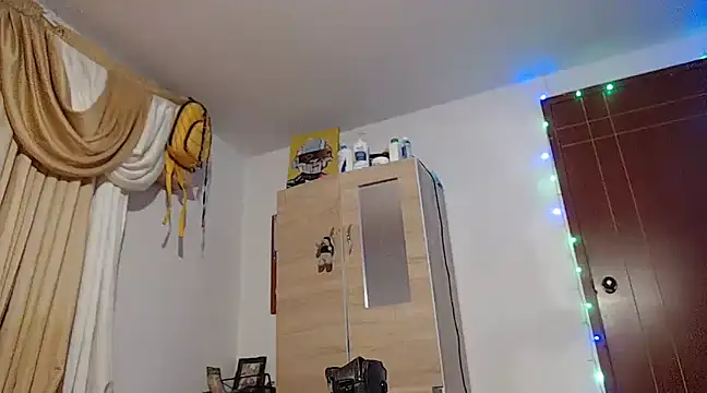 MARIANAWEED online show from February 2025 11:09:01 PM