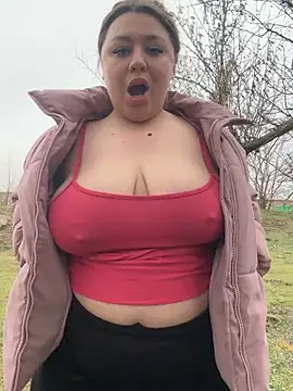 Snapshot of Sara_Slow chatting on December 2024 01:17:01 PM Sara Slow online show from December 2024 01:17:01 PM