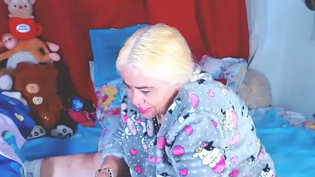 Snapshot of estrellita_fugaz16x chatting on November 2025 05:17:01 AM estrellita fugaz16x online show from November 2025 05:17:01 AM