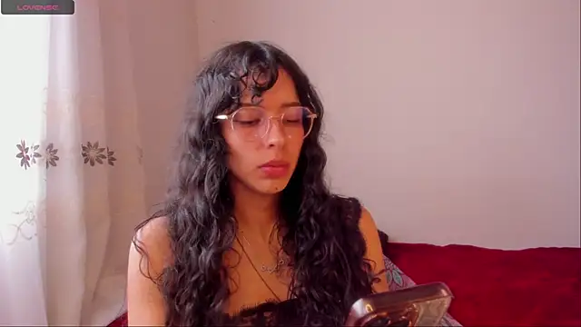 Snapshot of aluna_0310 chatting on January 2025 08:29:01 PM aluna 0310 online show from January 2025 08:29:01 PM