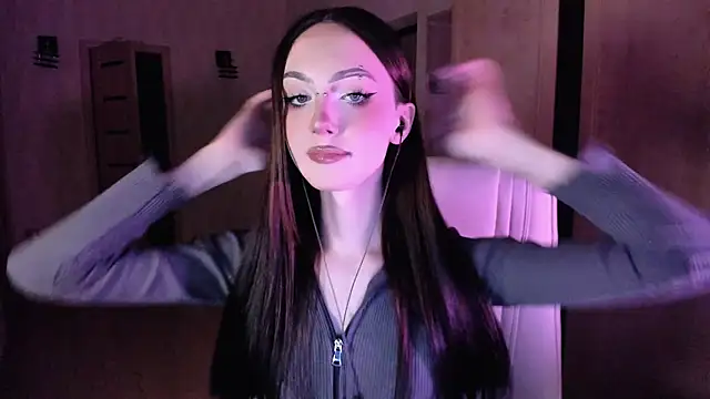 Snapshot of Alice__Aris chatting on October 2025 03:52:01 PM Alice Aris online show from October 2025 03:52:01 PM