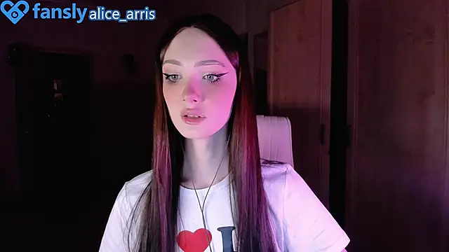 Snapshot of Alice__Aris chatting on October 2025 06:19:01 PM Alice Aris online show from October 2025 06:19:01 PM