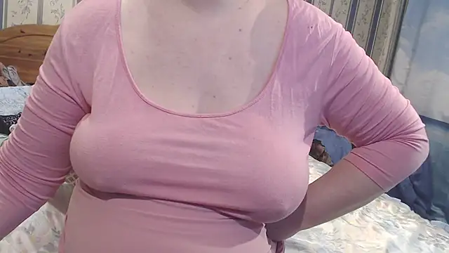 Snapshot of AMARILLIS chatting on December 2024 12:11:02 AM AMARILLIS online show from December 2024 12:11:02 AM