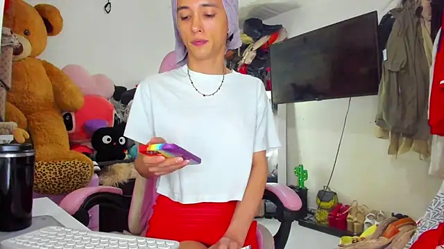 Snapshot of Lawrncesofiets chatting on November 2025 05:35:01 PM Lawrncesofiets online show from November 2025 05:35:01 PM