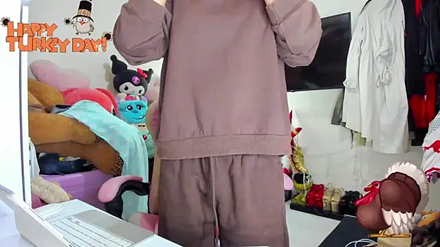 Snapshot of Lawrncesofiets chatting on November 2025 06:32:01 PM Lawrncesofiets online show from November 2025 06:32:01 PM