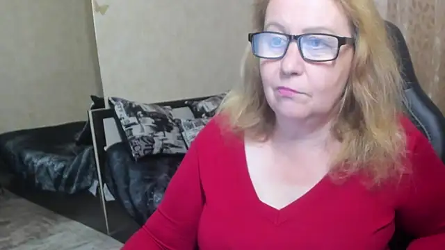 Frau Marta online show from October 2025 12:08:02 PM