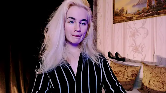 xxxcharismaaa online show from November 2025 08:03:01 PM