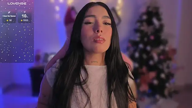 shantall vidales  online show from December 2024 05:49:02 AM