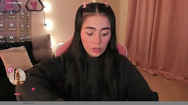 shantall vidales  online show from February 2025 04:25:02 AM