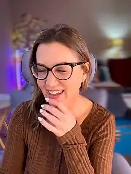Snapshot of MaiseKnox chatting on May 2026 09:08:02 PM MaiseKnox online show from May 2026 09:08:02 PM
