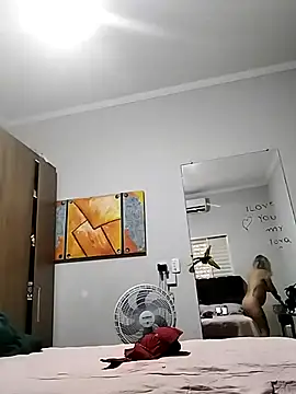 Snapshot of vivifernades chatting on January 2025 04:16:02 PM vivifernades online show from January 2025 04:16:02 PM