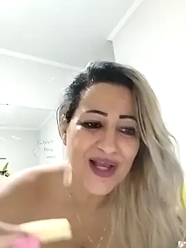 Snapshot of vivifernades chatting on January 2025 11:27:01 PM vivifernades online show from January 2025 11:27:01 PM