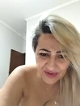 Snapshot of vivifernades chatting on January 2025 12:17:01 PM vivifernades online show from January 2025 12:17:01 PM