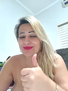 Snapshot of vivifernades chatting on February 2025 03:31:02 AM vivifernades online show from February 2025 03:31:02 AM