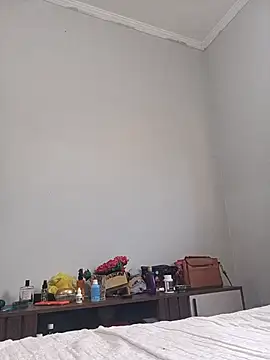 Snapshot of vivifernades chatting on October 2025 10:01:02 AM vivifernades online show from October 2025 10:01:02 AM