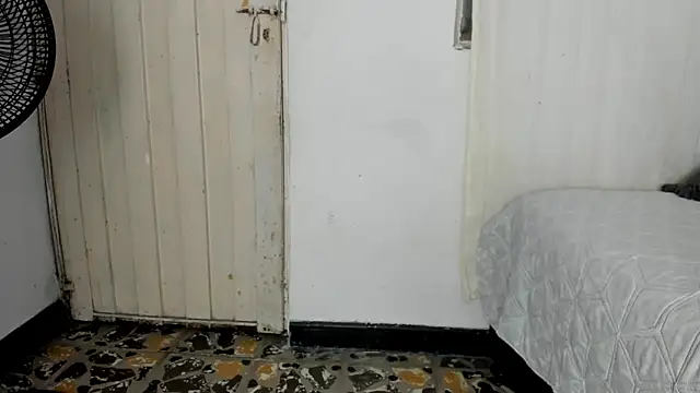 Snapshot of BlowMommy_ chatting on March 2025 12:55:01 PM BlowMommy online show from March 2025 12:55:01 PM