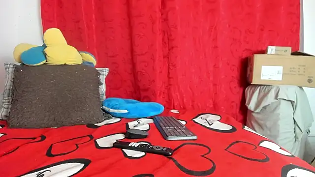 Snapshot of BlowMommy_ chatting on October 2025 10:12:01 AM BlowMommy online show from October 2025 10:12:01 AM