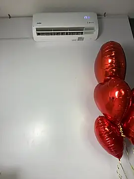 angelGgold online show from February 2026 12:35:01 PM