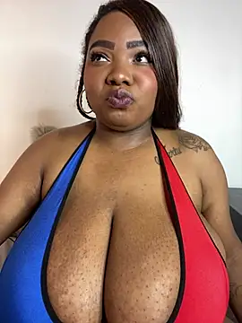 Snapshot of angelGgold chatting on June 2026 12:29:01 PM angelGgold online show from June 2026 12:29:01 PM