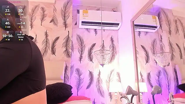 Snapshot of Vivi_prinncess chatting on October 2025 03:09:01 PM Vivi prinncess online show from October 2025 03:09:01 PM