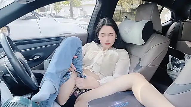 Snapshot of orla2021 chatting on January 2025 06:37:01 AM orla2021 online show from January 2025 06:37:01 AM