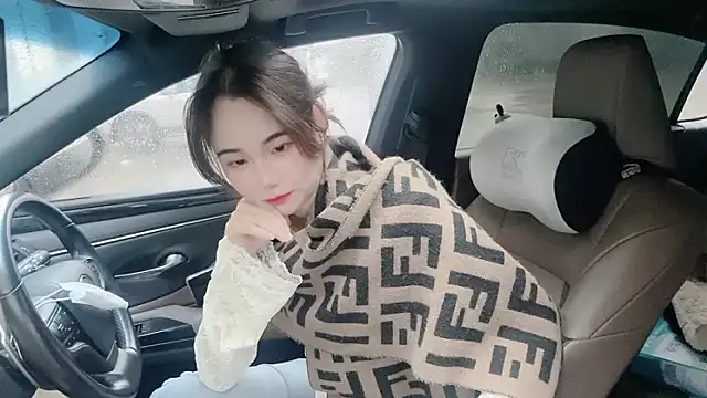 Snapshot of orla2021 chatting on November 2025 12:31:01 AM orla2021 online show from November 2025 12:31:01 AM