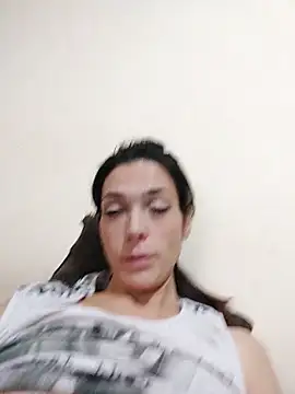 Snapshot of JoLeNe27 chatting on October 2025 04:51:01 PM JoLeNe27 online show from October 2025 04:51:01 PM