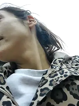 Snapshot of JoLeNe27 chatting on October 2025 06:17:01 AM JoLeNe27 online show from October 2025 06:17:01 AM