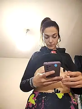 Snapshot of JoLeNe27 chatting on November 2025 05:41:01 PM JoLeNe27 online show from November 2025 05:41:01 PM